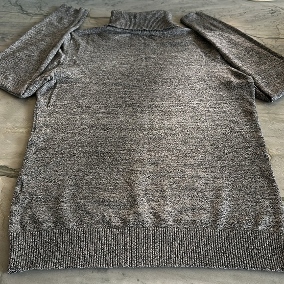 🎄Calvin Klein Turtleneck - Picture 2 of 6